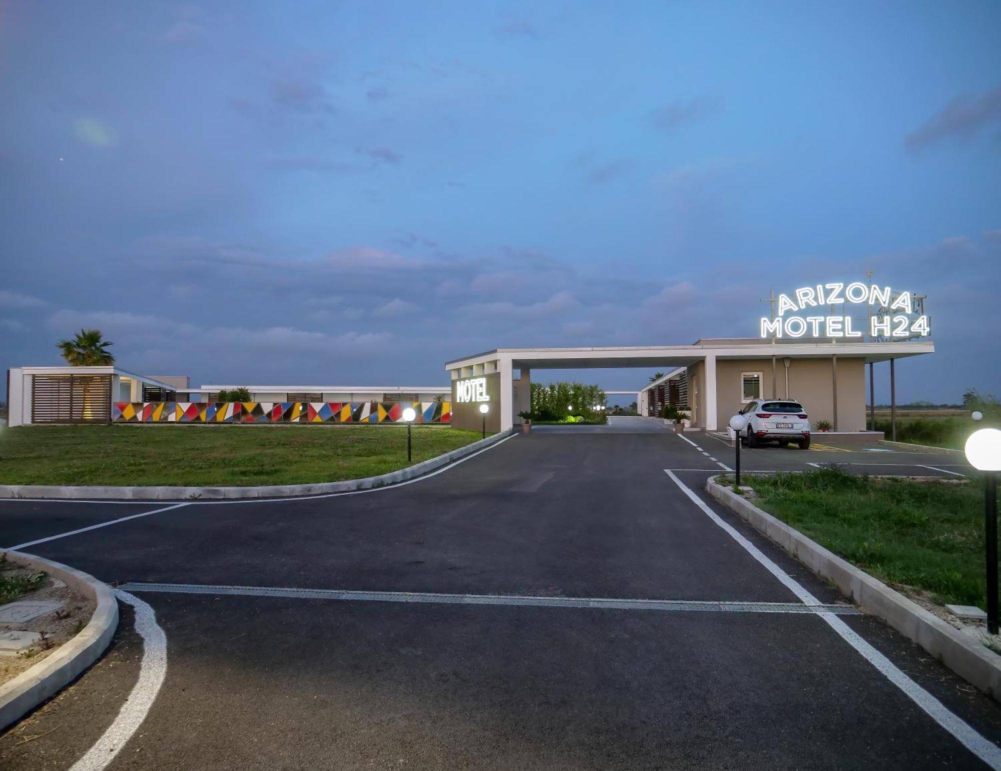 Arizona Motel Castel Volturno Ngoại thất bức ảnh